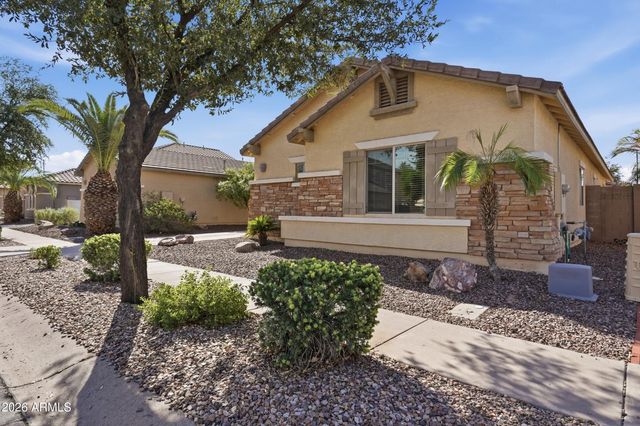 941 E CHERRY HILLS Drive, Chandler, AZ 85249
