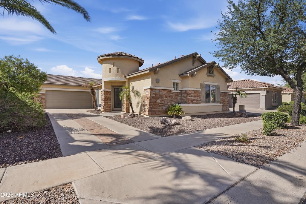 941 E CHERRY HILLS Drive, Chandler, AZ 85249 — photo 3