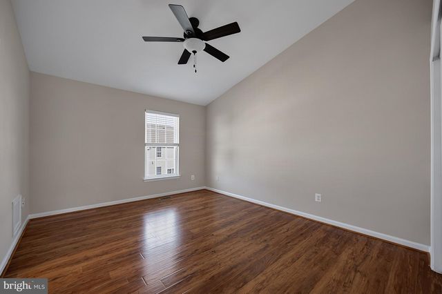 42810 SYKES TER, Chantilly, VA 20152