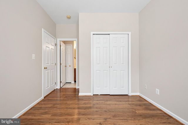 42810 SYKES TER, Chantilly, VA 20152
