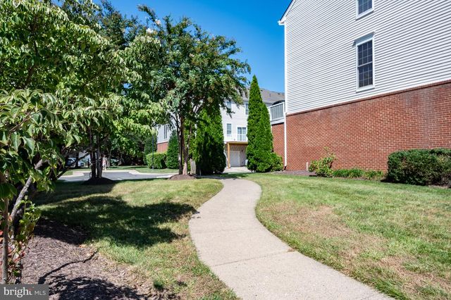 42810 SYKES TER, Chantilly, VA 20152