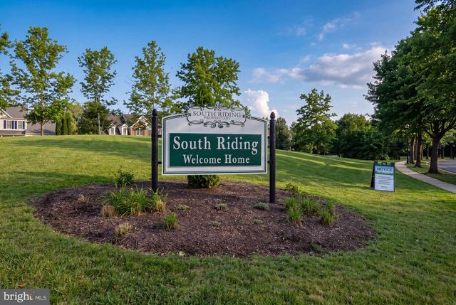 42810 SYKES TER, Chantilly, VA 20152