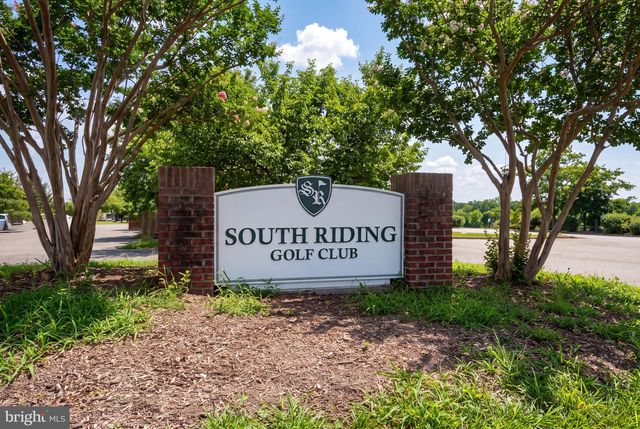 42810 SYKES TER, Chantilly, VA 20152