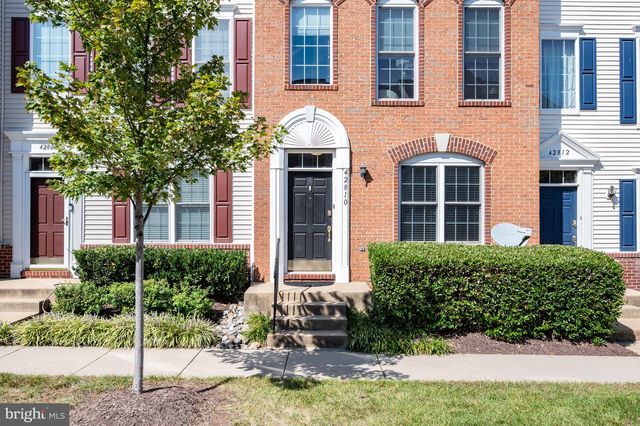 42810 SYKES TER, Chantilly, VA 20152