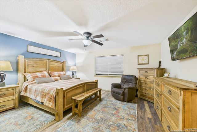 417 CR 2471, Hondo, TX 78861