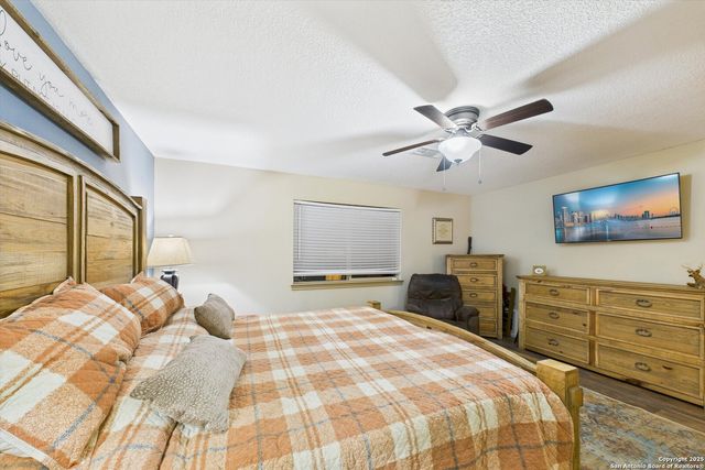 417 CR 2471, Hondo, TX 78861