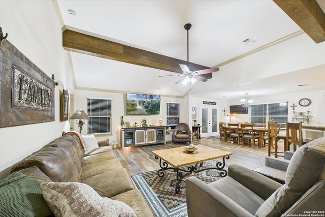 417 CR 2471, Hondo, TX 78861