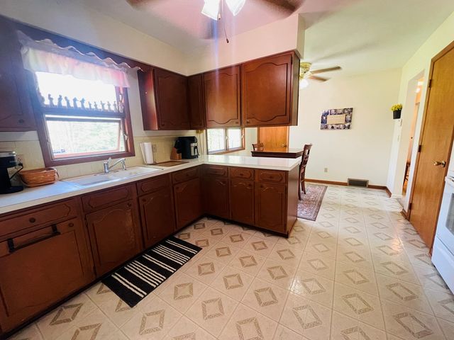 1555 New Gambier Road, Mount Vernon, OH 43050
