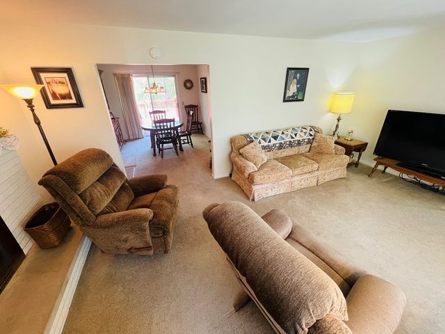 1555 New Gambier Road, Mount Vernon, OH 43050