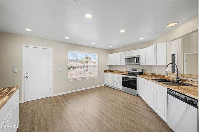 3612 W FAIRVIEW Lane, Chandler, AZ 85226