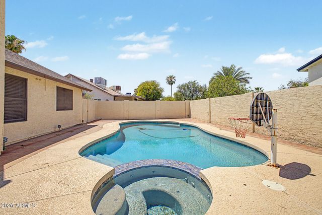 3612 W FAIRVIEW Lane, Chandler, AZ 85226