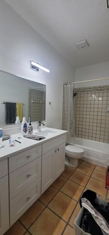 712 W 21st ST 303, Austin, TX 78705