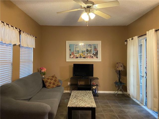 712 W 21st ST 303, Austin, TX 78705