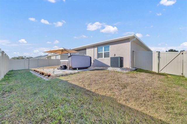 1110 OLIVINE AVENUE, Dundee, FL 33838