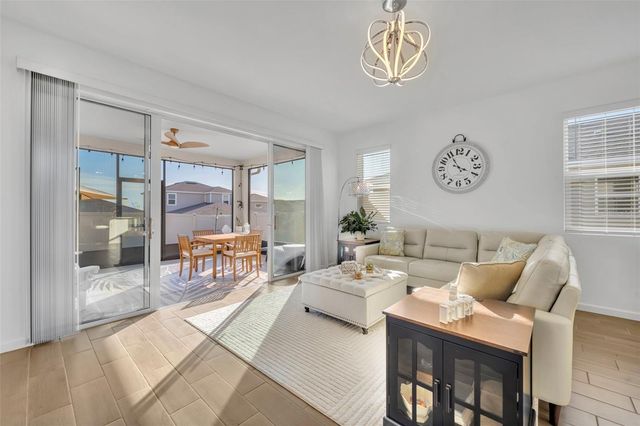 1110 OLIVINE AVENUE, Dundee, FL 33838