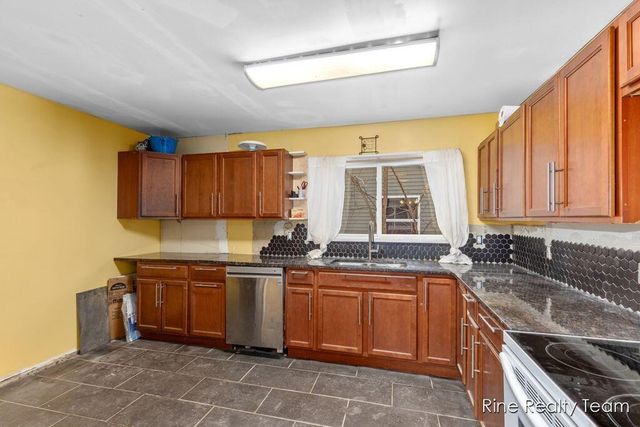 1510 W Stewart Street, Owosso, MI 48867