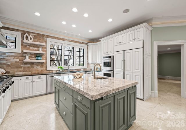 8700 Longview Club Drive, Waxhaw, NC 28173