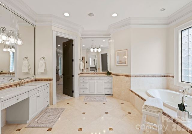 8700 Longview Club Drive, Waxhaw, NC 28173