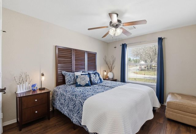 102 Golfview Court, Montgomery, TX 77356