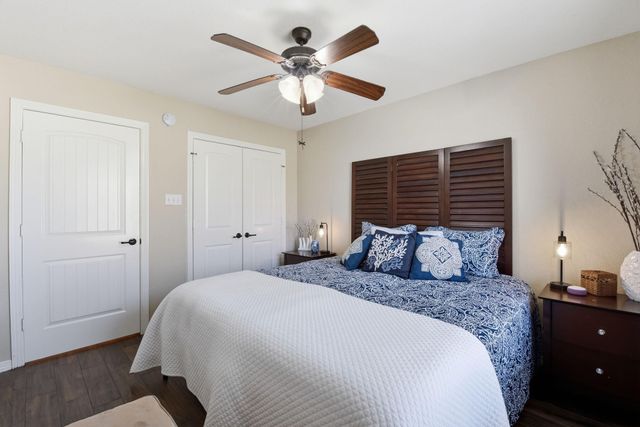 102 Golfview Court, Montgomery, TX 77356