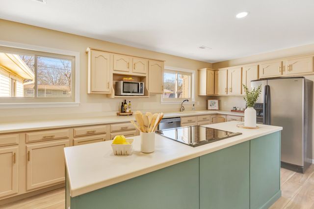 1612 Sunray Drive, Chattanooga, TN 37412