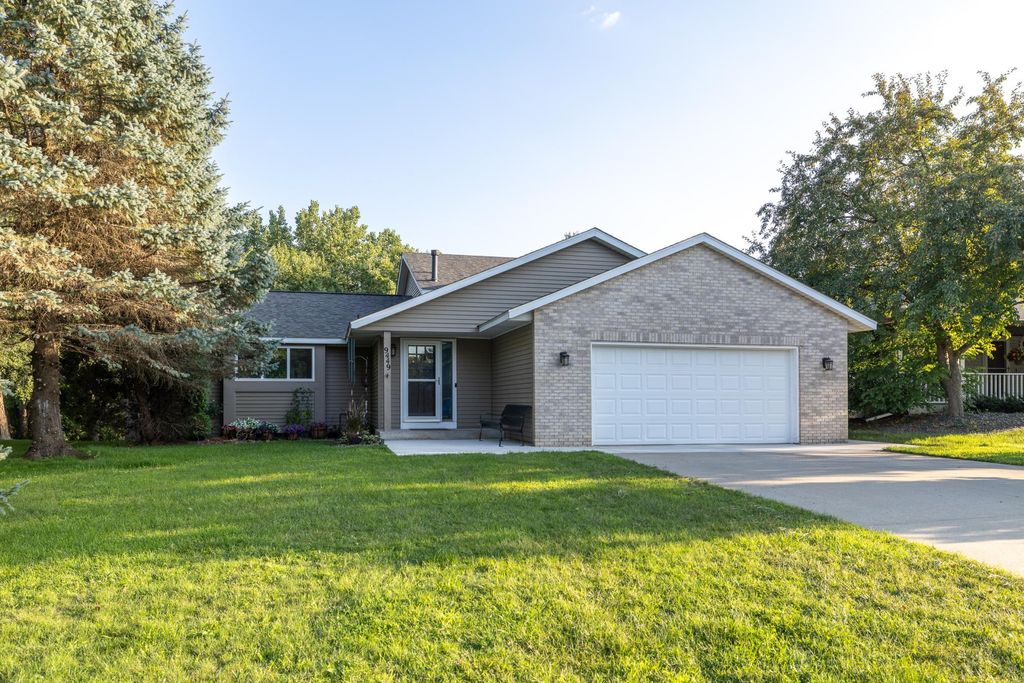 9449 83rd Street S, Cottage Grove, MN 55016 — exterior