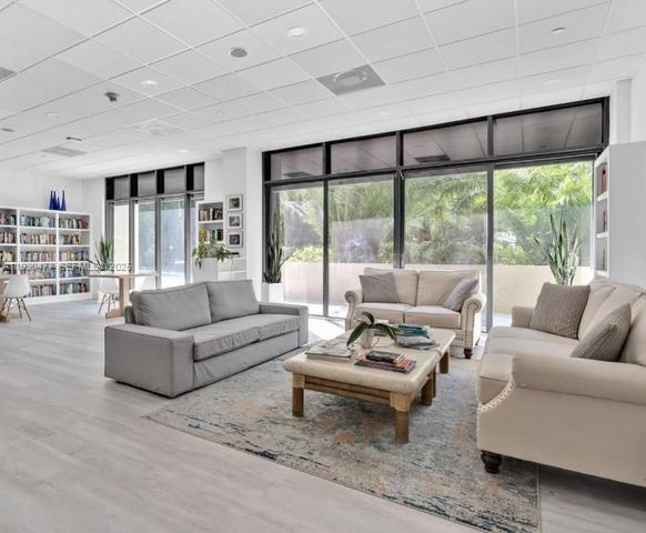 1450 Brickell Bay Dr 1606, Miami, FL 33131