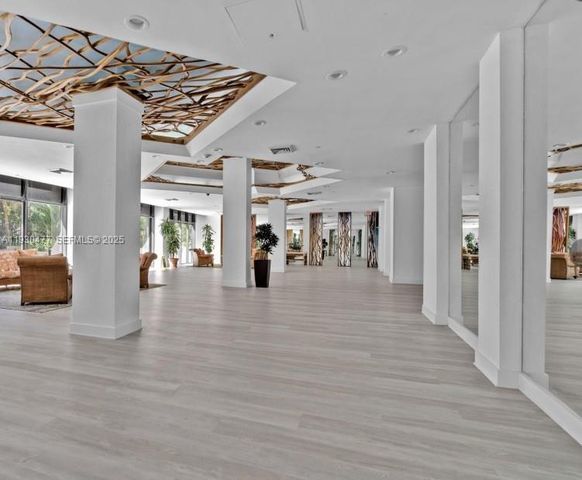 1450 Brickell Bay Dr 1606, Miami, FL 33131