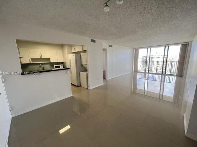 1450 Brickell Bay Dr 1606, Miami, FL 33131