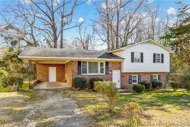 1089 Essex Place, Fayetteville, NC 28301