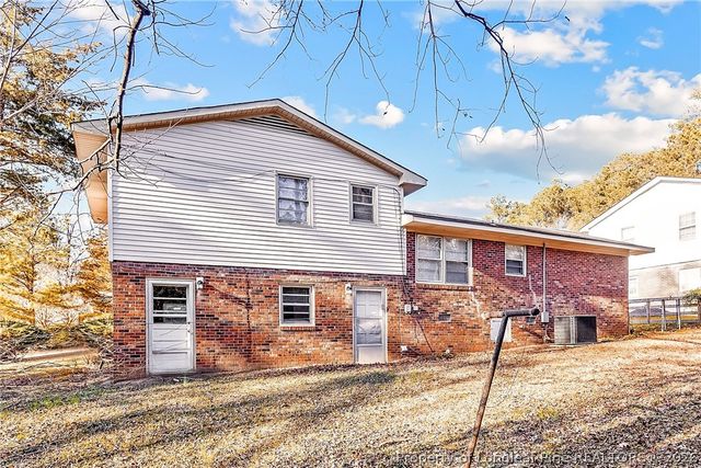 1089 Essex Place, Fayetteville, NC 28301