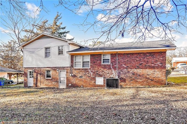 1089 Essex Place, Fayetteville, NC 28301