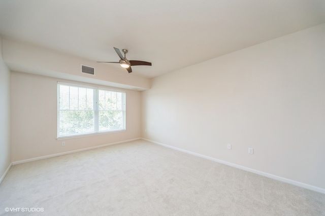 9001 Windsor Parkway 317, Johnston, IA 50131