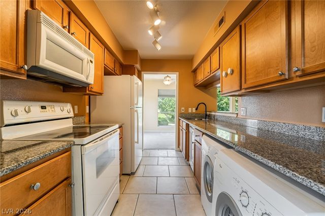 2843 Geary Place 3102, Las Vegas, NV 89109