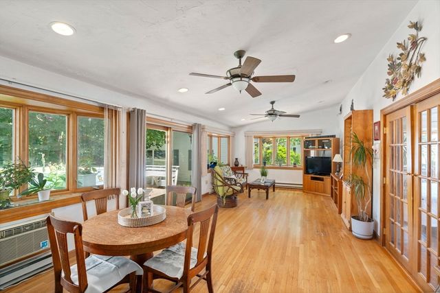 980 Randolph St, Canton, MA 02021