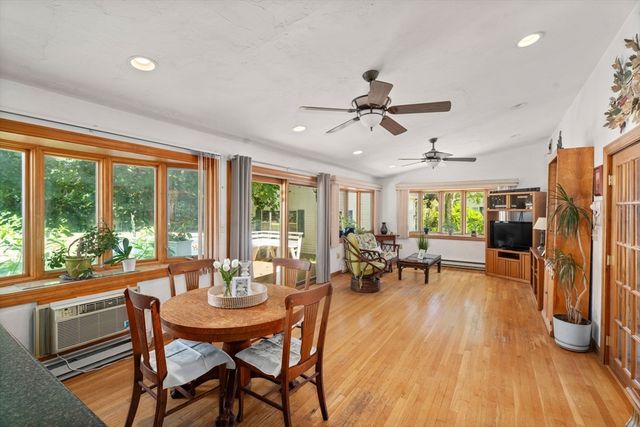 980 Randolph St, Canton, MA 02021
