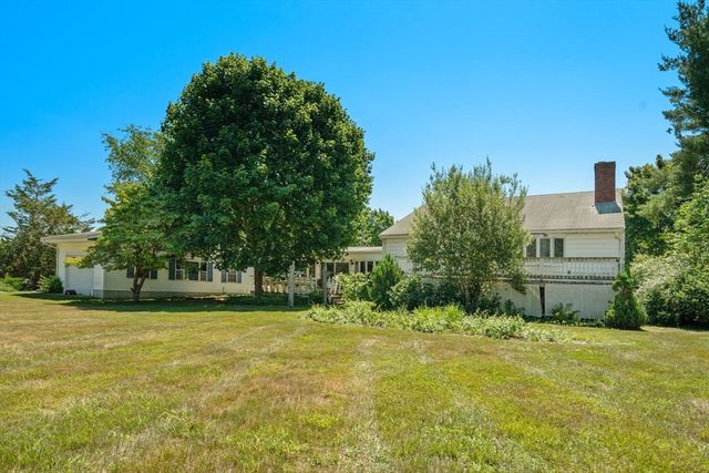 980 Randolph St, Canton, MA 02021