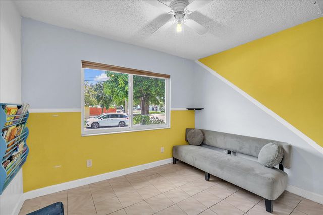 7321 Cody Street, Hollywood, FL 33024
