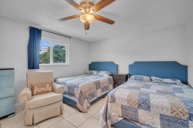 7321 Cody Street, Hollywood, FL 33024