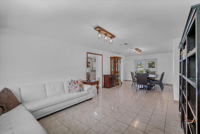 7321 Cody Street, Hollywood, FL 33024