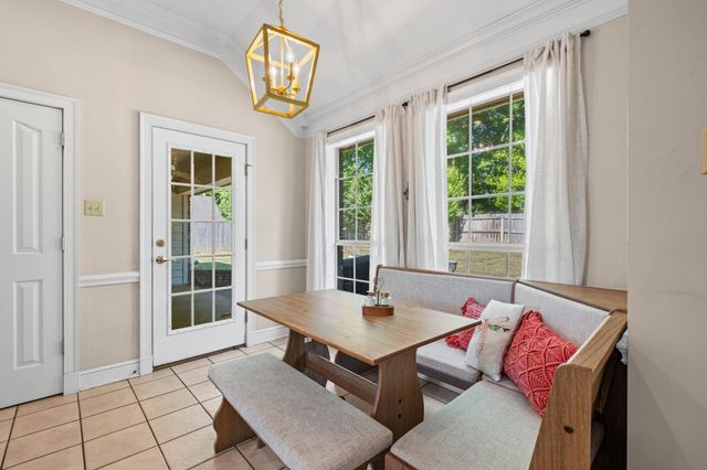 3721 APPLING LAKE DR, Bartlett, TN 38133