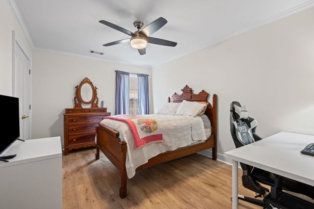 3721 APPLING LAKE DR, Bartlett, TN 38133