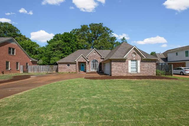 3721 APPLING LAKE DR, Bartlett, TN 38133