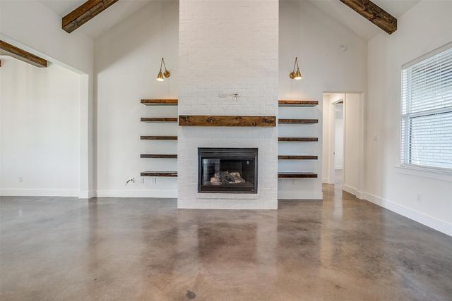140 Olson Drive, Waxahachie, TX 75168