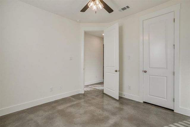 140 Olson Drive, Waxahachie, TX 75168