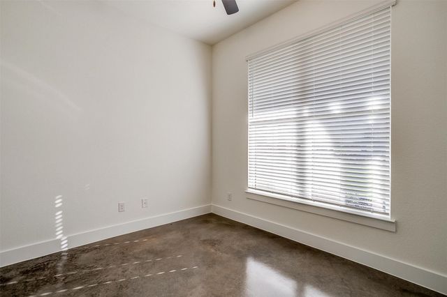 140 Olson Drive, Waxahachie, TX 75168