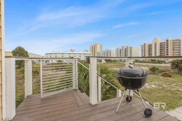 962 W Beach Boulevard, Gulf Shores, AL 36542