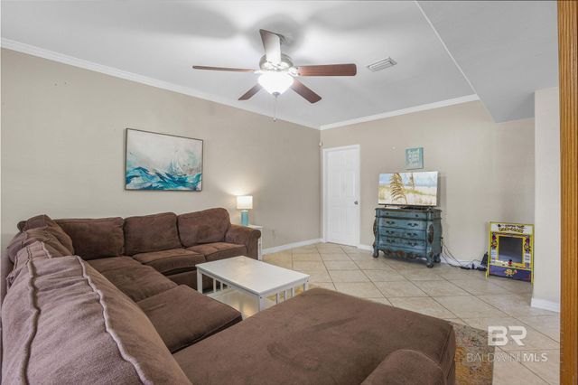 962 W Beach Boulevard, Gulf Shores, AL 36542