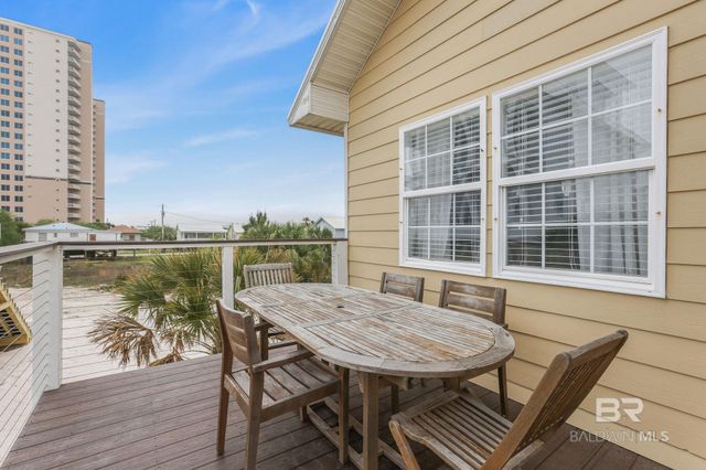 962 W Beach Boulevard, Gulf Shores, AL 36542