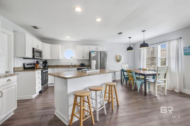 962 W Beach Boulevard, Gulf Shores, AL 36542